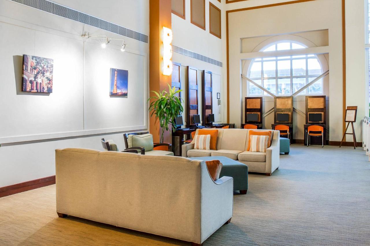 Bluegreen Vacations La Cabana Resort, An Ascend Collection Palm Beach Exterior photo